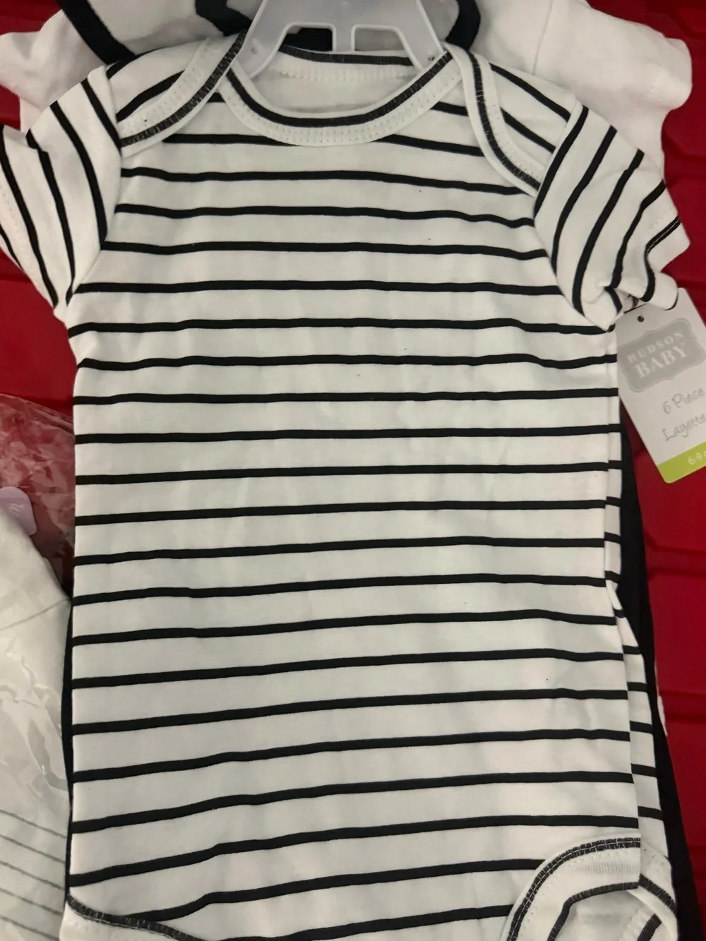 Hudson Baby  6 piece layette set nwt6-9 months